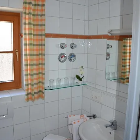 Apartment Haus Ambros *